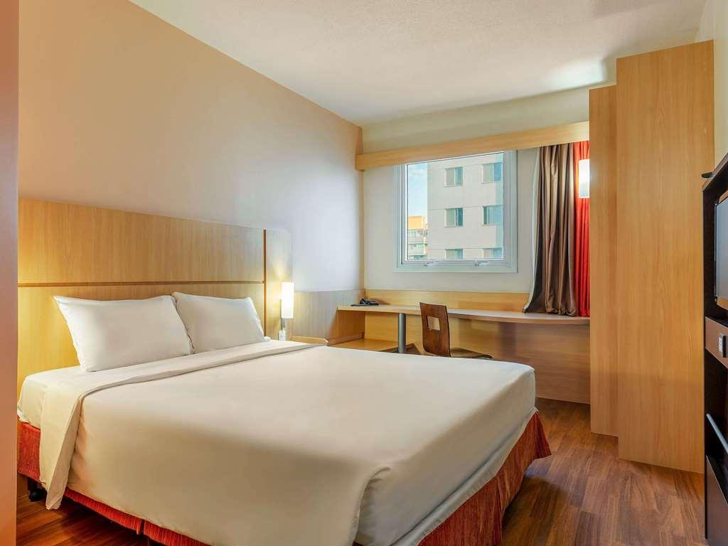 Ibis Bh Afonso Pena Savassi Hotel 3*